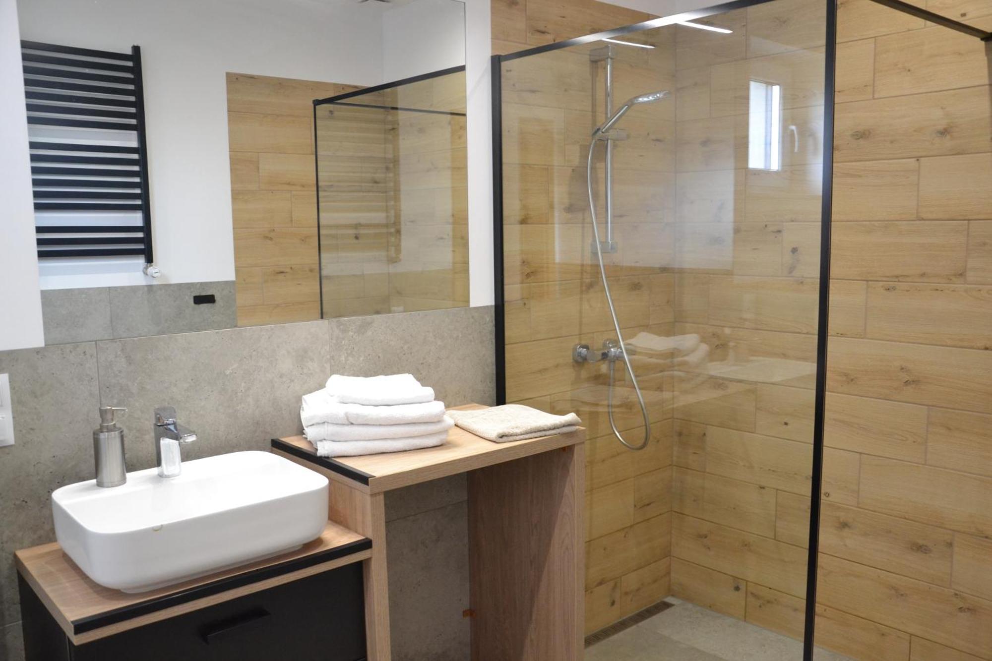Apartamenty Na Ceglanej Oswiecim Ngoại thất bức ảnh