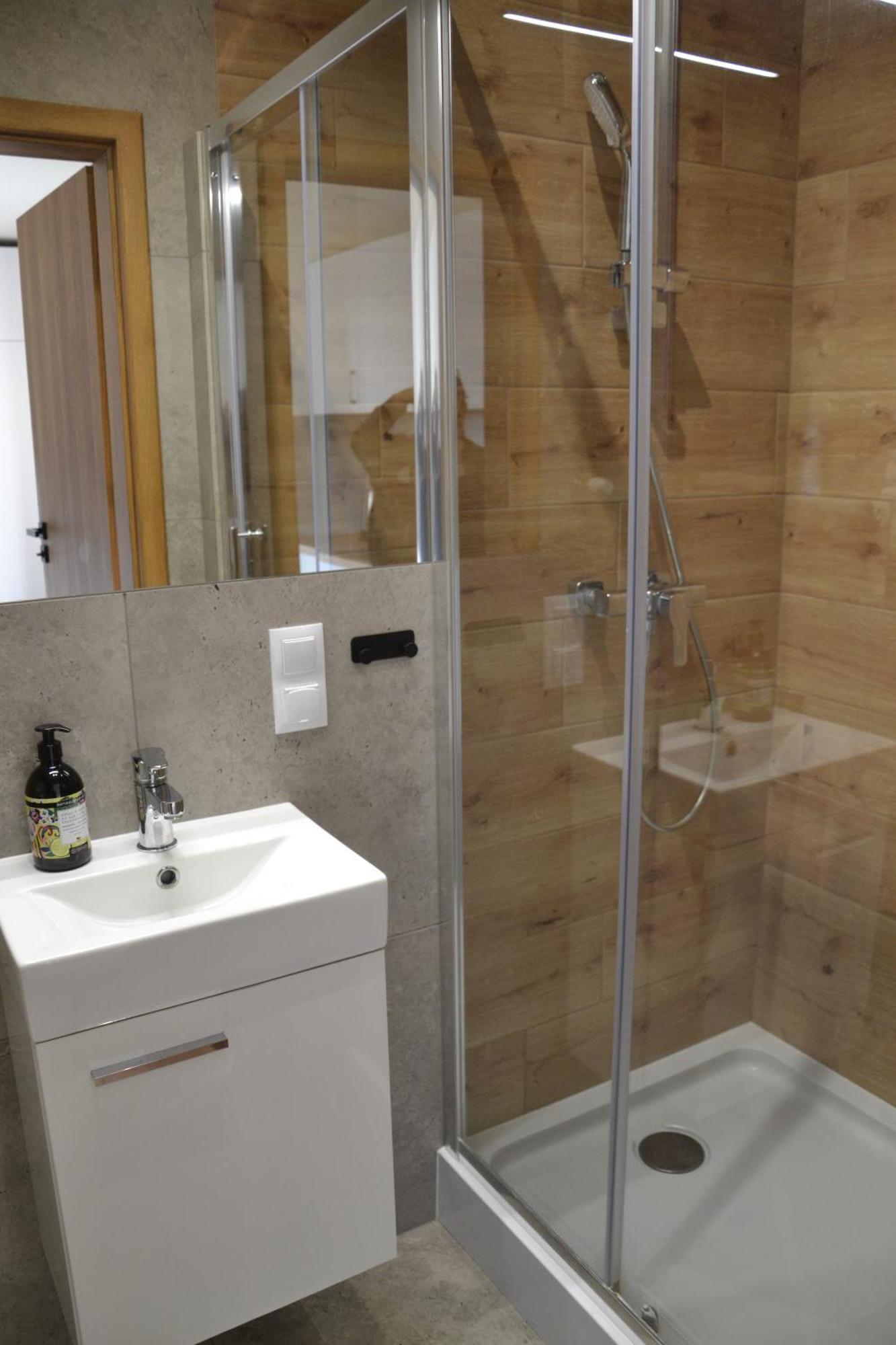 Apartamenty Na Ceglanej Oswiecim Ngoại thất bức ảnh
